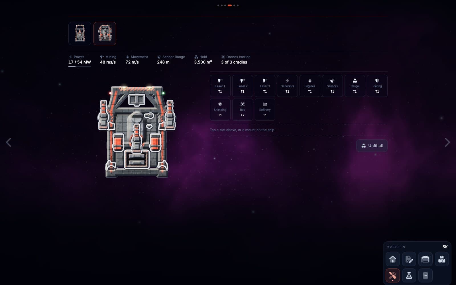 The Fit room: the berth, the hull with every fitting outlined on it, and the loadout